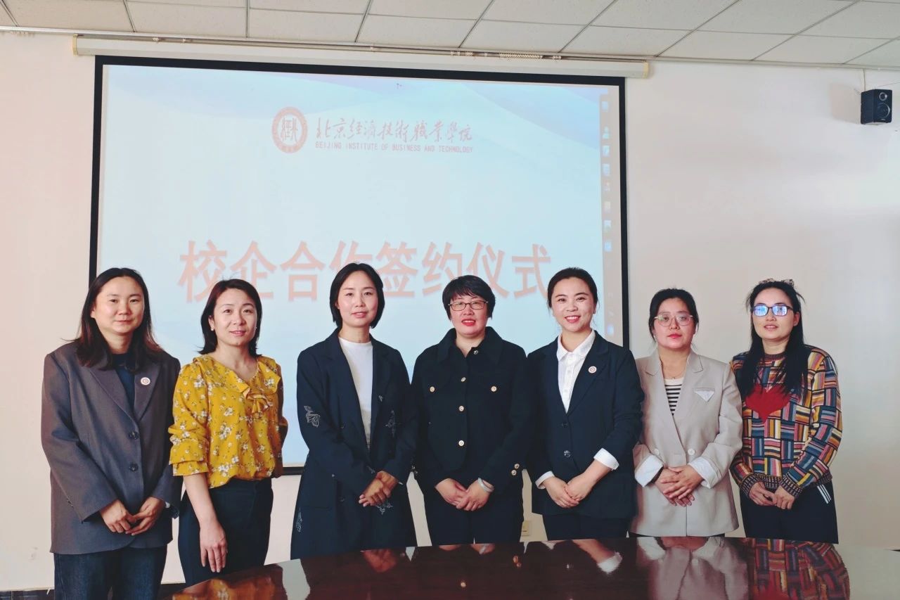 8f4e4ecb86327114e98346383c374795.jpg 8f4e4ecb86327114e98346383c374795.jpg